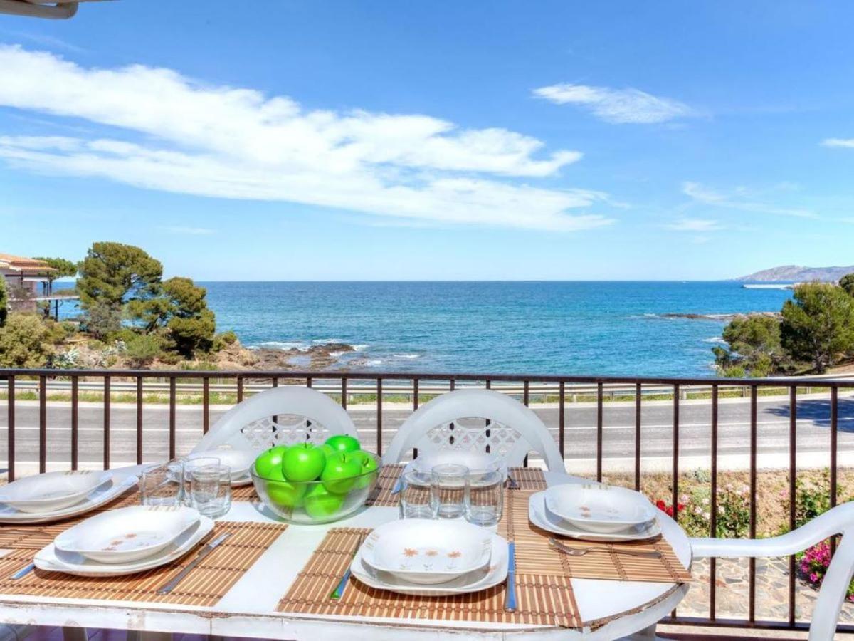 Apartament Grifeu Llanca Bagian luar foto